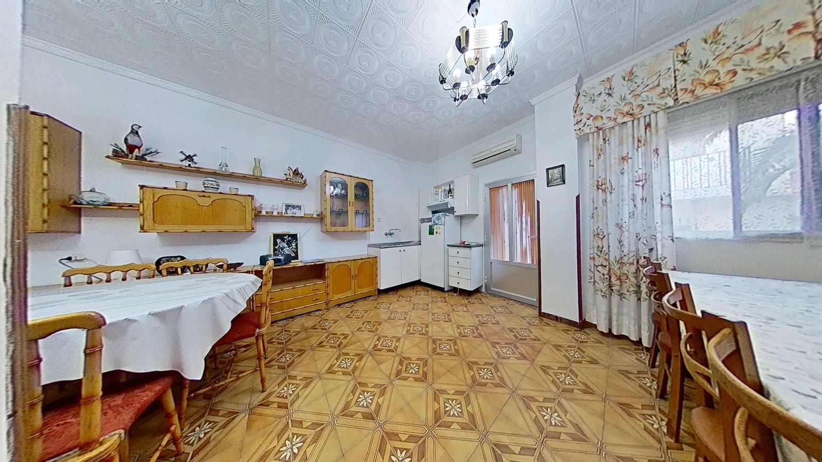 Komercyjne na sprzedaż w Miasto Ciudad Real - 375 000 € (Ref: 9988678)