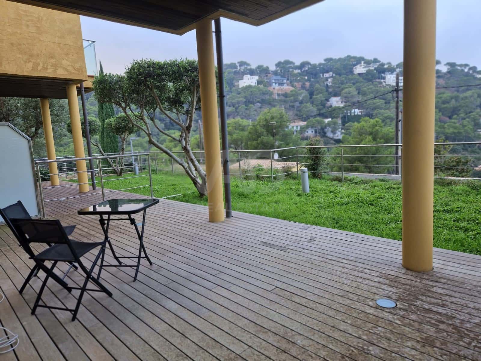 4 soveværelse Rækkehus til salg i Girona by med swimmingpool garage - € 495.000 (Ref: 9988679)