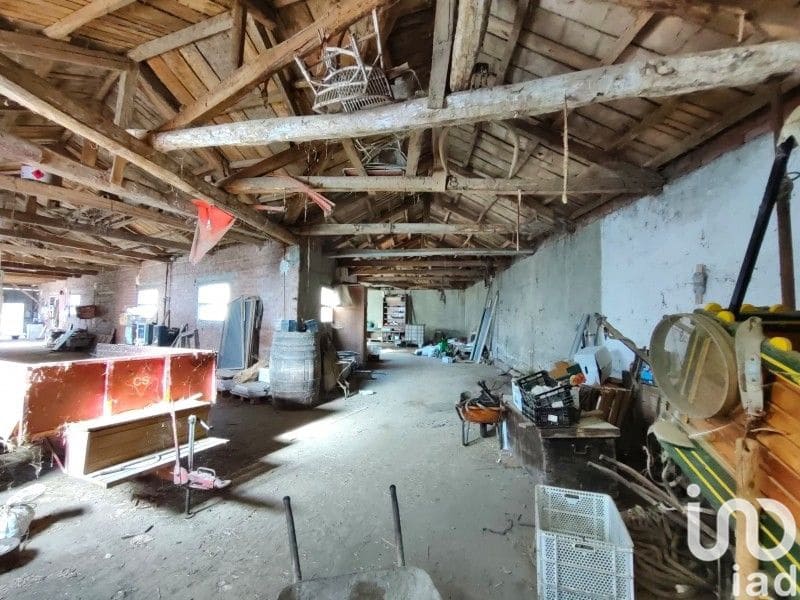 3 sypialnia Dom na sprzedaż w Miasto Leon z garażem - 69 000 € (Ref: 9988682)