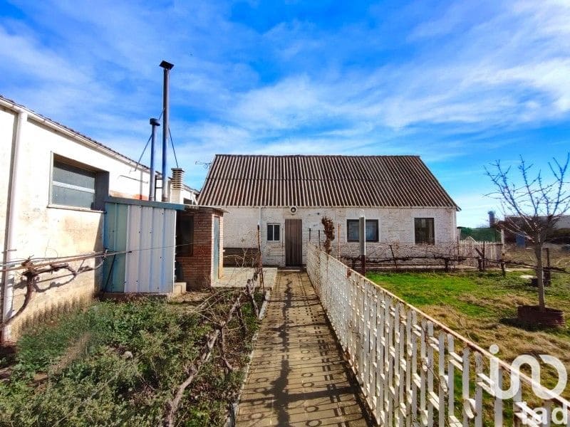 3 sypialnia Dom na sprzedaż w Miasto Leon z garażem - 69 000 € (Ref: 9988682)