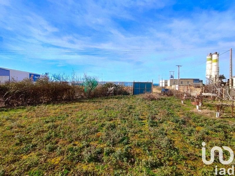 3 sypialnia Dom na sprzedaż w Miasto Leon z garażem - 69 000 € (Ref: 9988682)