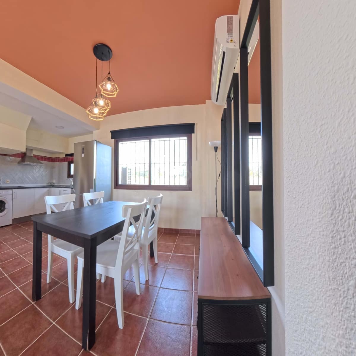 1 soverom Hus til salgs i Sevilla by med svømmebasseng - € 127 000 (Ref: 9988688)