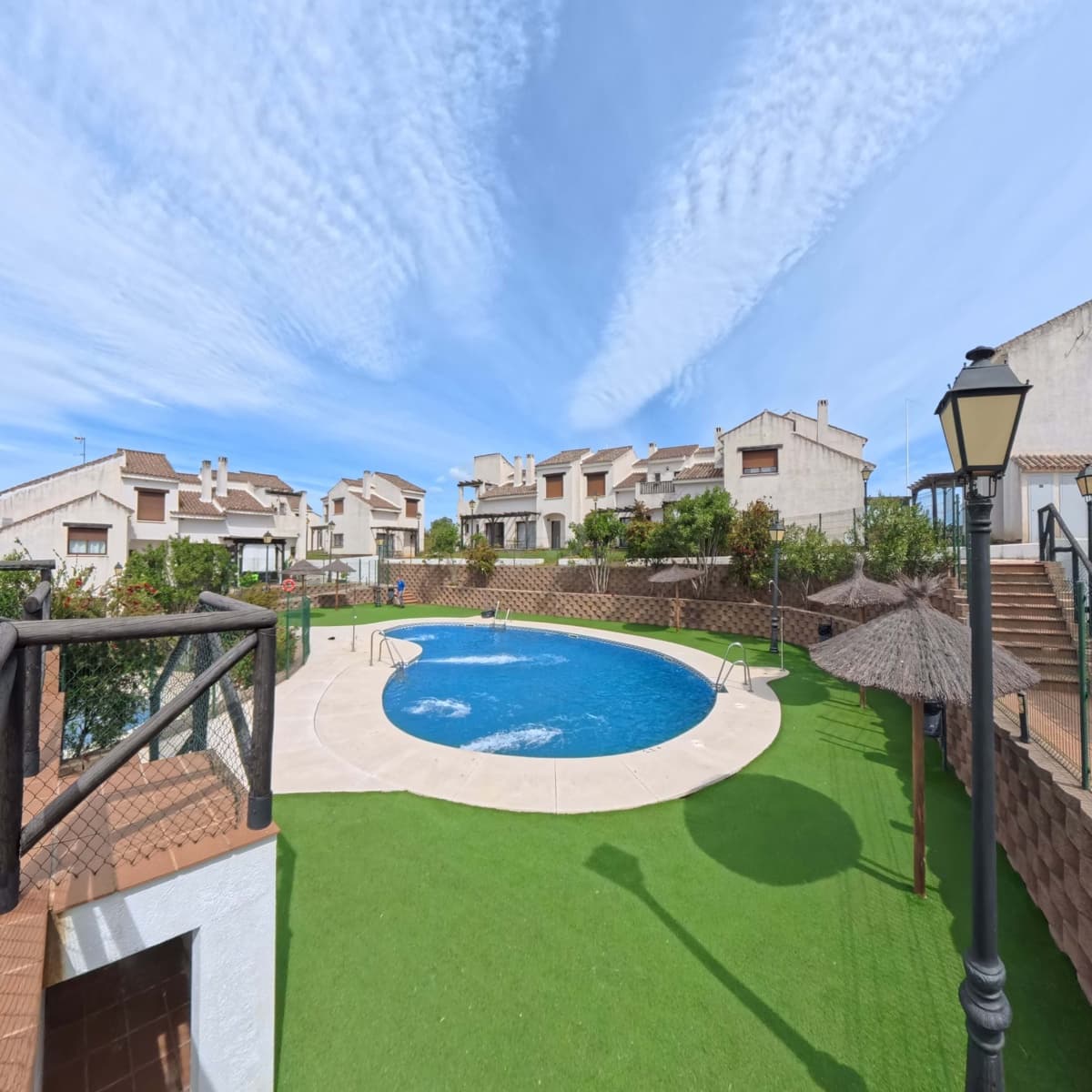 1 soverom Hus til salgs i Sevilla by med svømmebasseng - € 127 000 (Ref: 9988688)