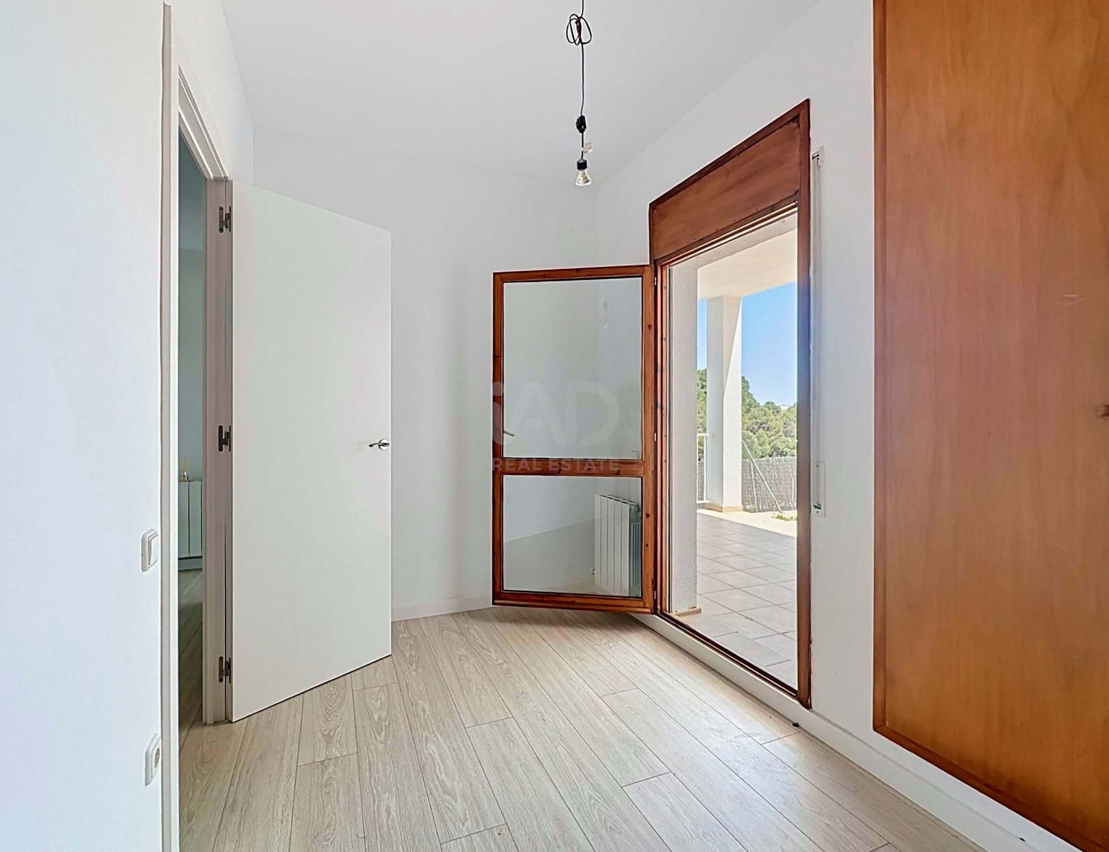 4 soveværelse Byhus til salg i Tarragona by med swimmingpool garage - € 490.000 (Ref: 9988689)