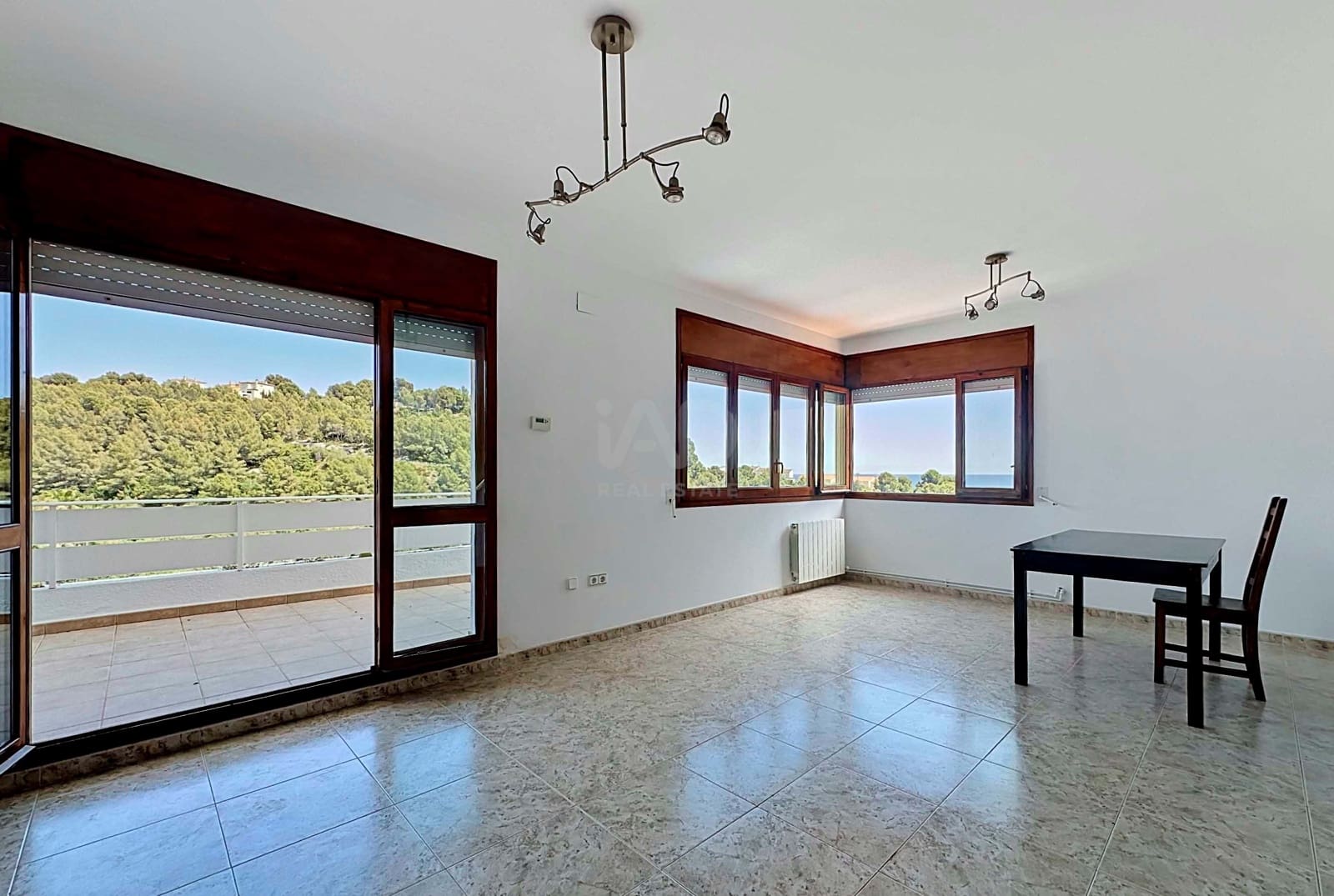 4 soveværelse Byhus til salg i Tarragona by med swimmingpool garage - € 490.000 (Ref: 9988689)