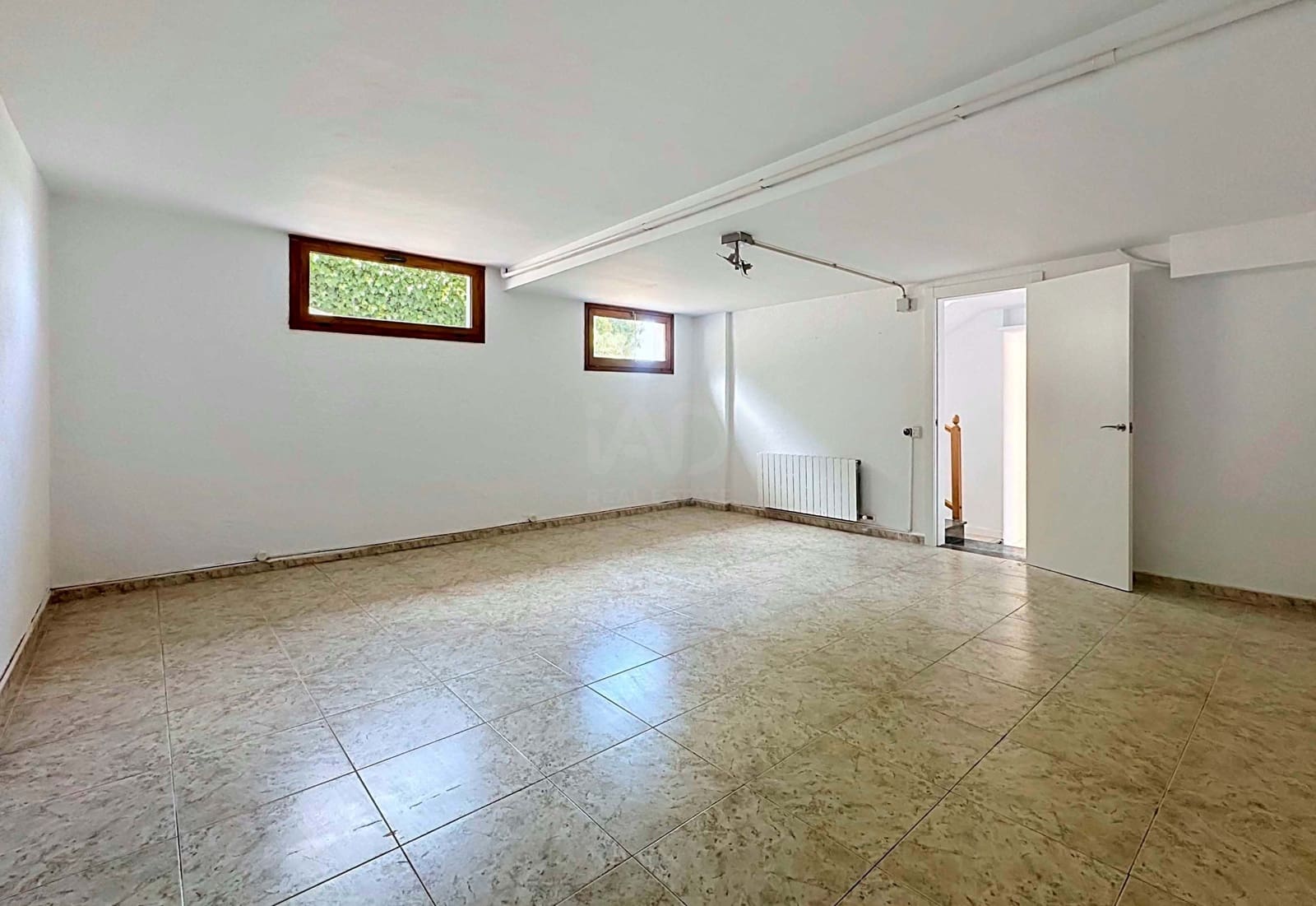 4 soveværelse Byhus til salg i Tarragona by med swimmingpool garage - € 490.000 (Ref: 9988689)