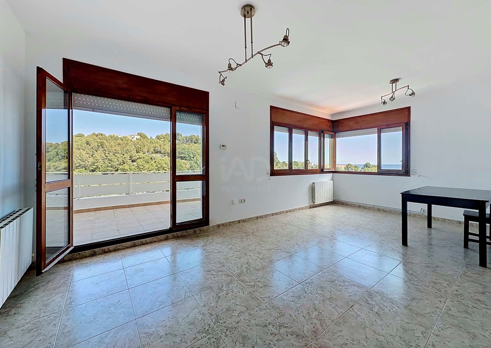 4 soveværelse Byhus til salg i Tarragona by med swimmingpool garage - € 490.000 (Ref: 9988689)