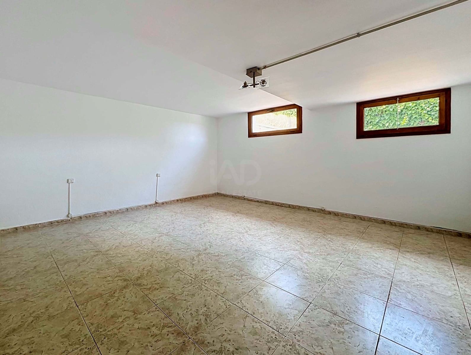 4 soveværelse Byhus til salg i Tarragona by med swimmingpool garage - € 490.000 (Ref: 9988689)