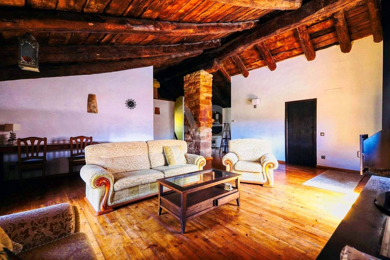 Erhverv til salg i Teruel by - € 999.000 (Ref: 9988695)