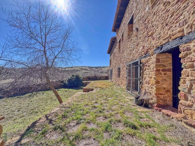 Kommersiell till salu i Teruel stad - 999 000 € (Ref: 9988695)