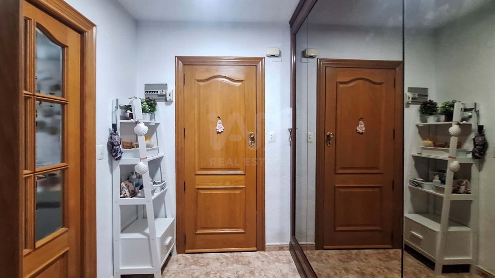 3 bedroom Apartment for sale in Valencia city - € 260,000 (Ref: 9988696)