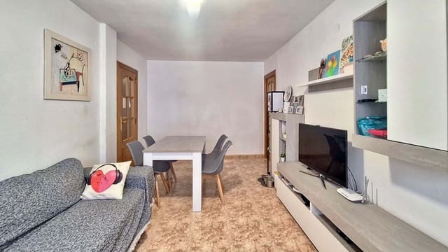 3 bedroom Apartment for sale in Nou Moles, Valencia city - € 260,000 (Ref: 9988696)