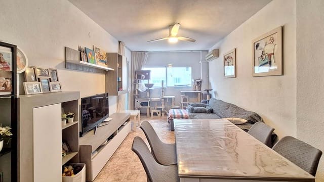 3 bedroom Apartment for sale in Nou Moles, Valencia city - € 260,000 (Ref: 9988696)