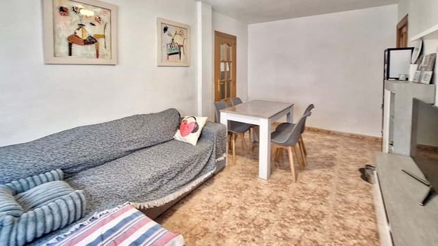 3 bedroom Apartment for sale in Nou Moles, Valencia city - € 260,000 (Ref: 9988696)