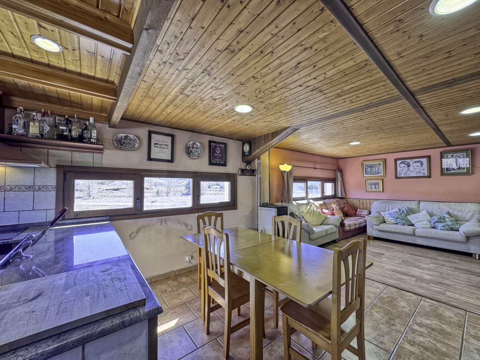 Kommersiell till salu i Teruel stad - 399 000 € (Ref: 9988697)