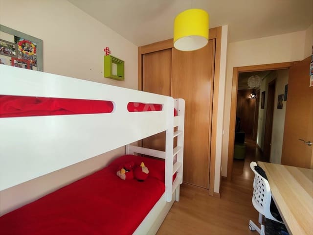 2 sovrum Lägenhet till salu i Valladolid stad med garage - 135 000 € (Ref: 9988699)