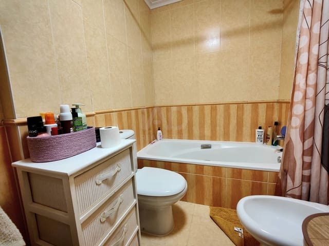 2 sovrum Lägenhet till salu i Valladolid stad med garage - 135 000 € (Ref: 9988699)