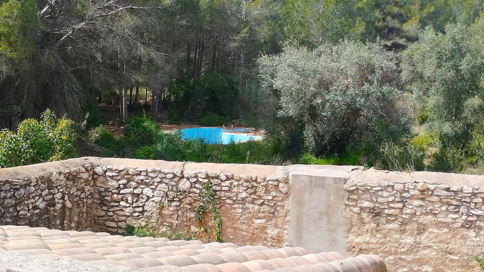 Mark till salu i Tarragona stad - 670 000 € (Ref: 9988700)