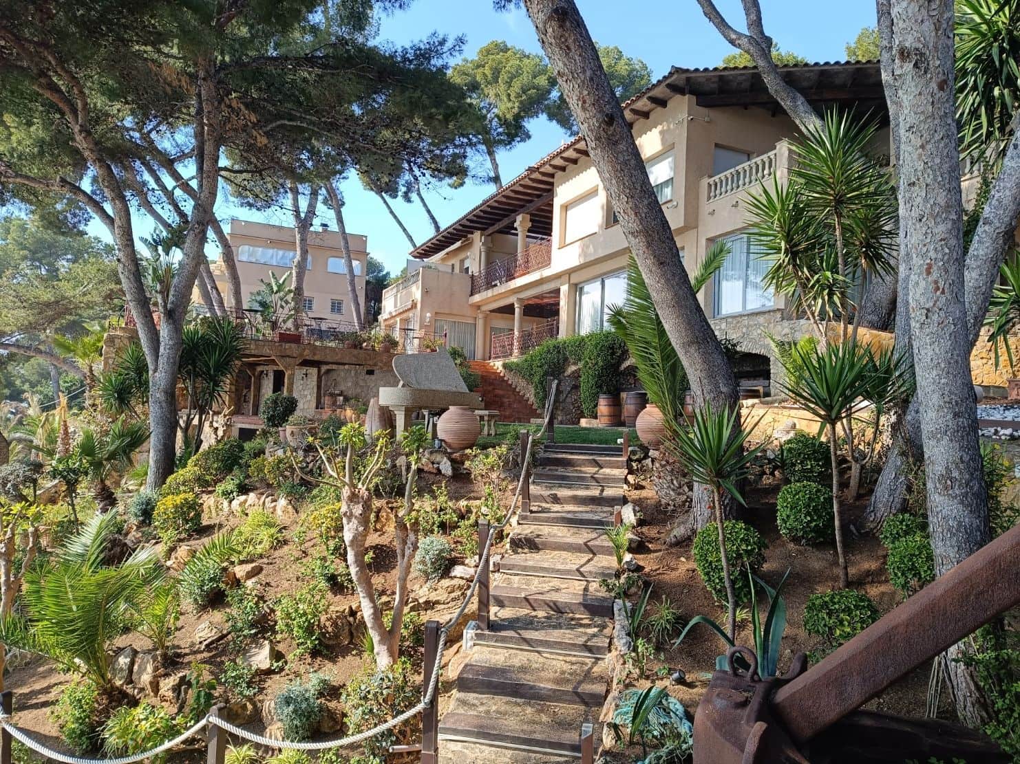 6 bedroom Townhouse for sale in Roda de Bara with garage - € 4,800,000 (Ref: 9988703)