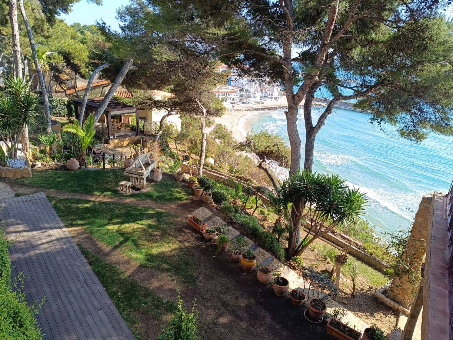 6 bedroom Townhouse for sale in Roda de Bara with garage - € 4,800,000 (Ref: 9988703)