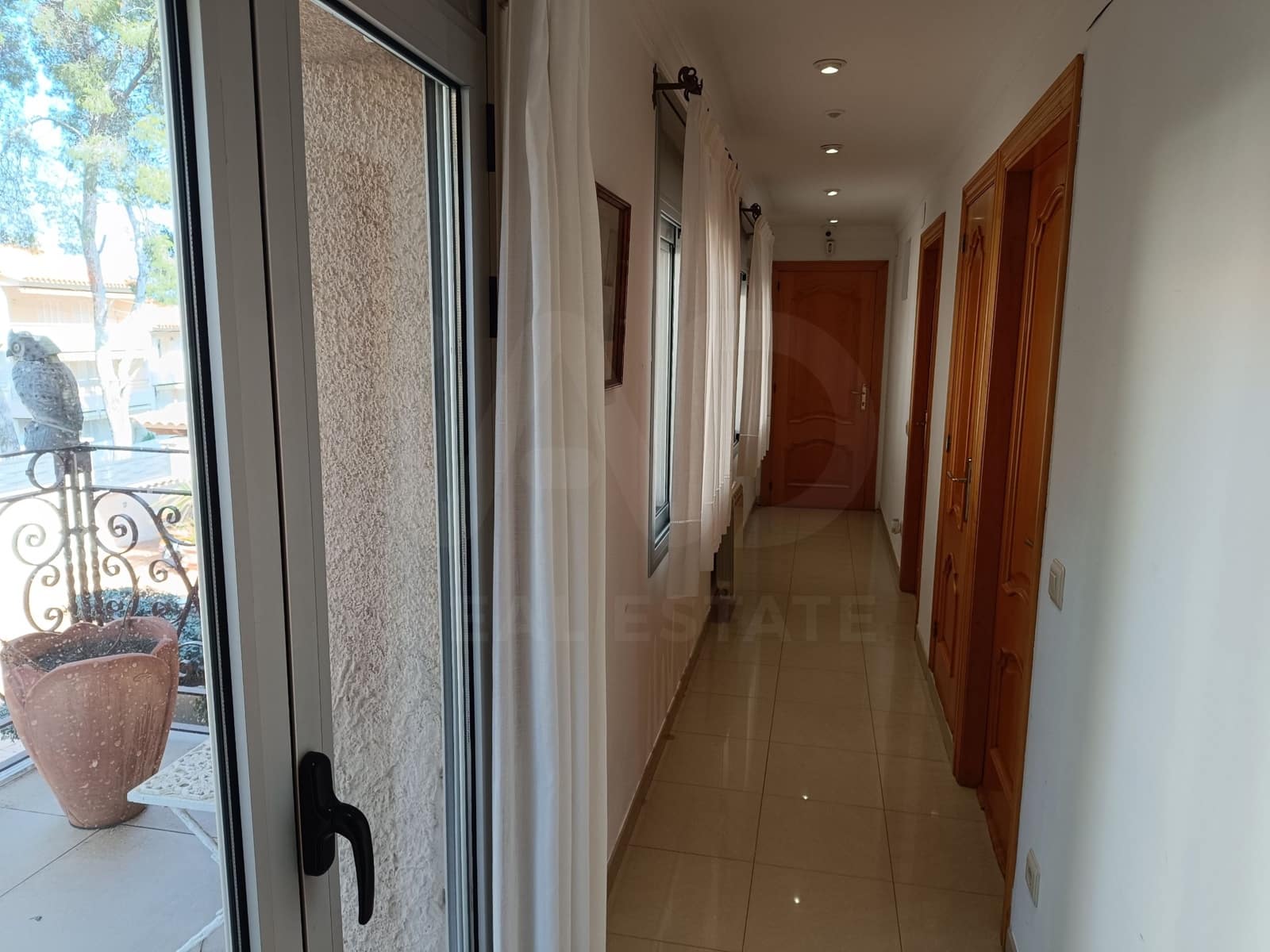 6 bedroom Townhouse for sale in Roda de Bara with garage - € 4,800,000 (Ref: 9988703)