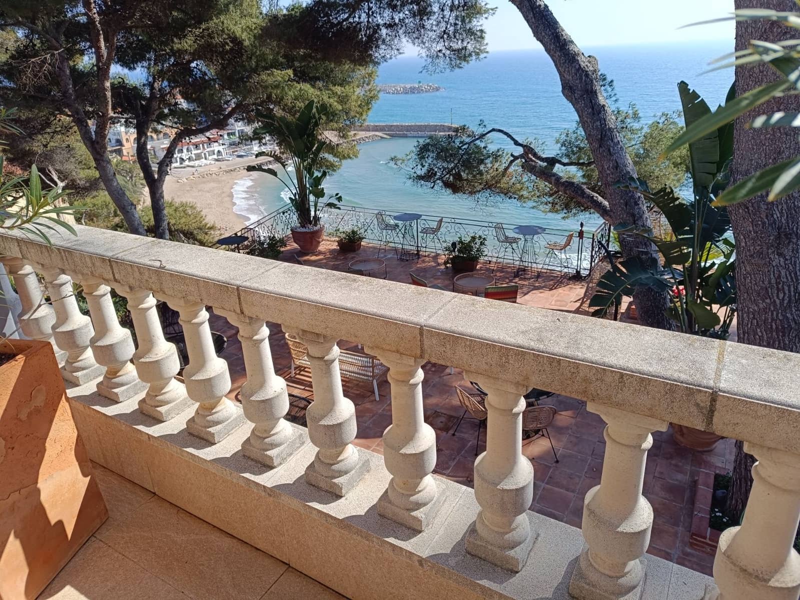 6 bedroom Townhouse for sale in Roda de Bara with garage - € 4,800,000 (Ref: 9988703)
