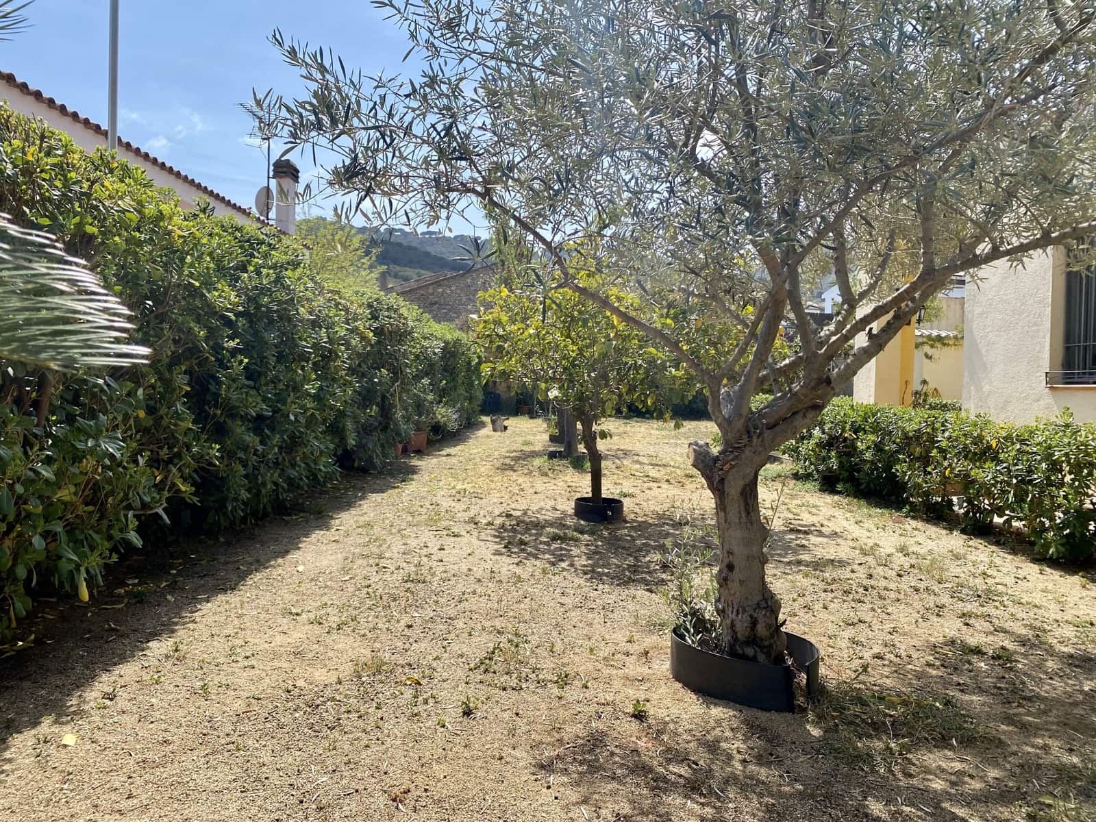 4 soverom Hus til salgs i Barcelona by med garasje - € 850 000 (Ref: 9988706)