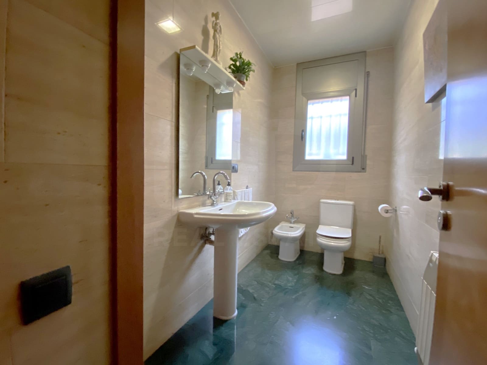 4 soverom Hus til salgs i Barcelona by med garasje - € 850 000 (Ref: 9988706)