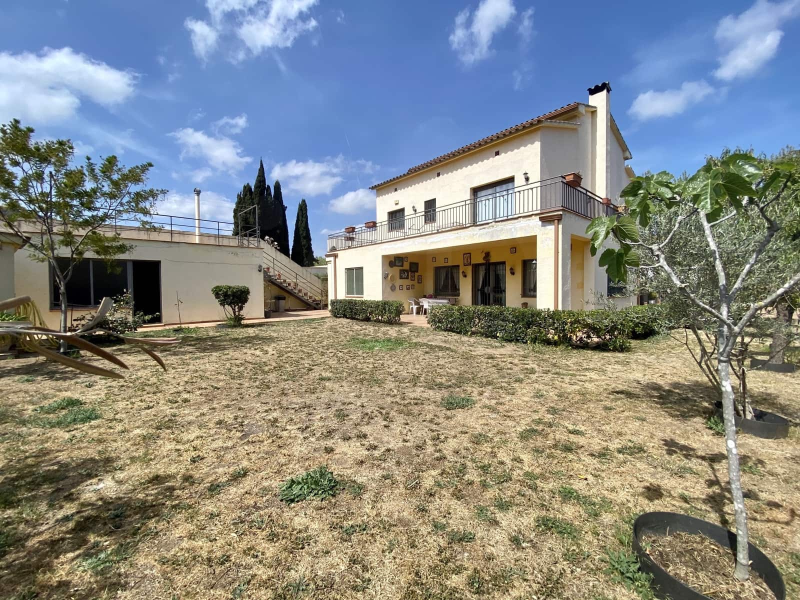 4 soverom Hus til salgs i Barcelona by med garasje - € 850 000 (Ref: 9988706)