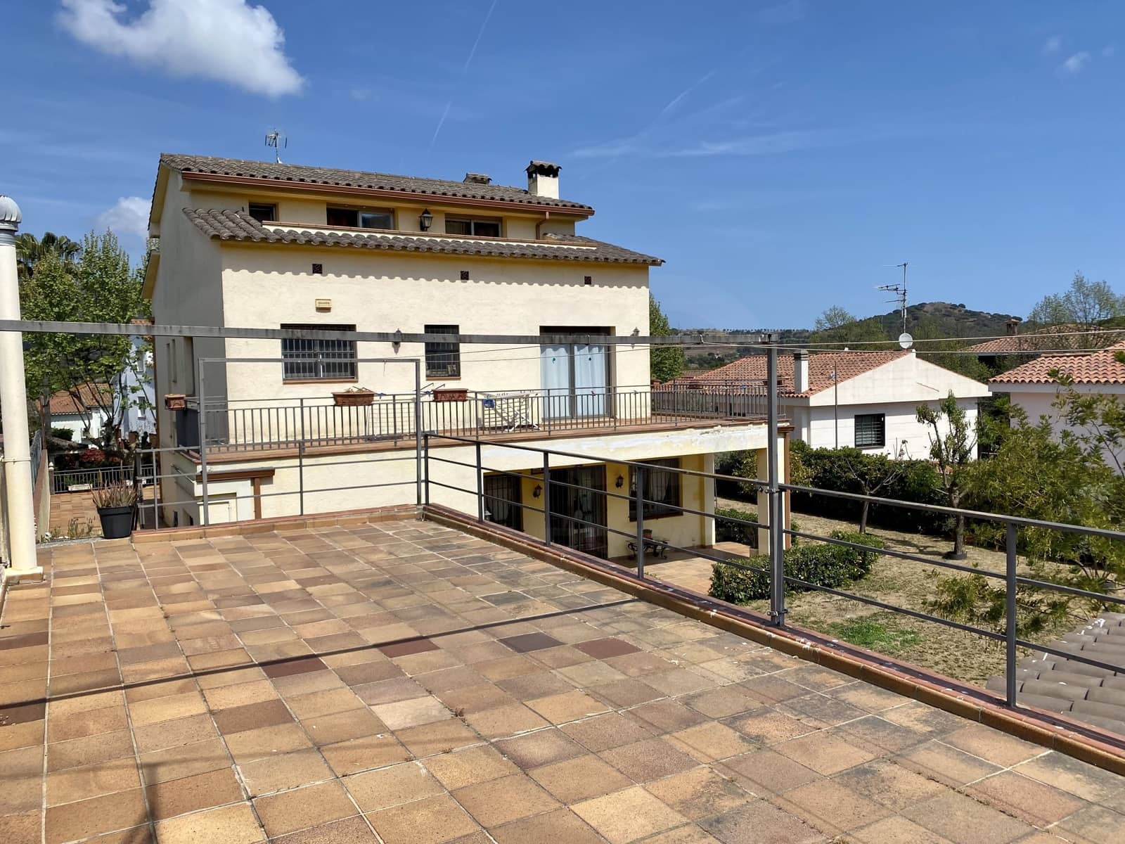4 soverom Hus til salgs i Barcelona by med garasje - € 850 000 (Ref: 9988706)