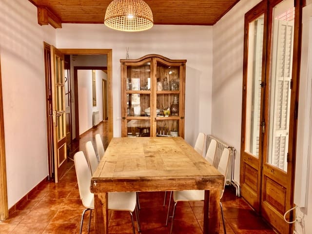 Apartamento de 4 habitaciones en Sant Antoni, Barcelona ciudad en venta - 500.000 € (Ref: 9988711)