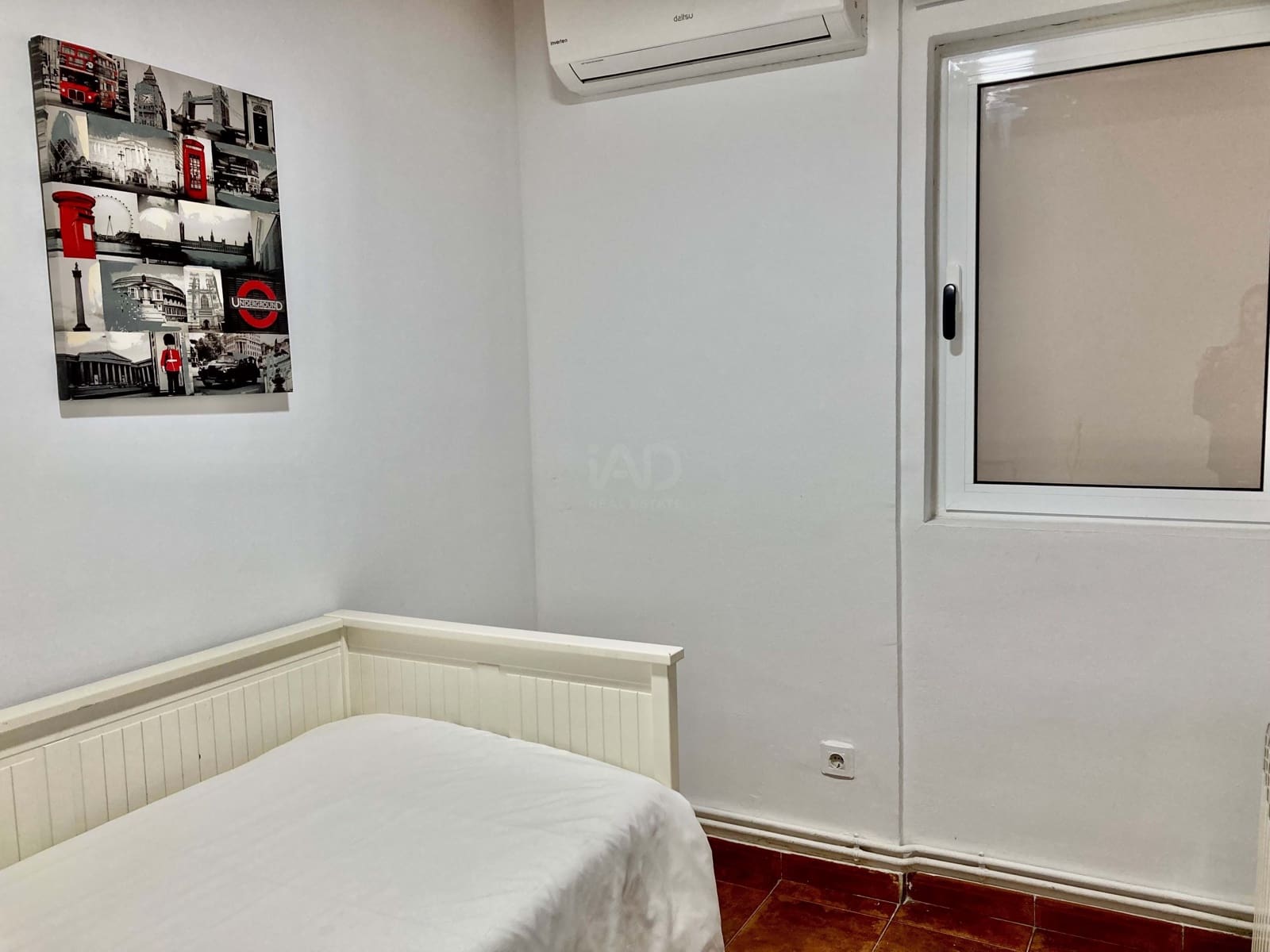 Apartamento de 4 habitaciones en Barcelona ciudad en venta - 500.000 € (Ref: 9988711)