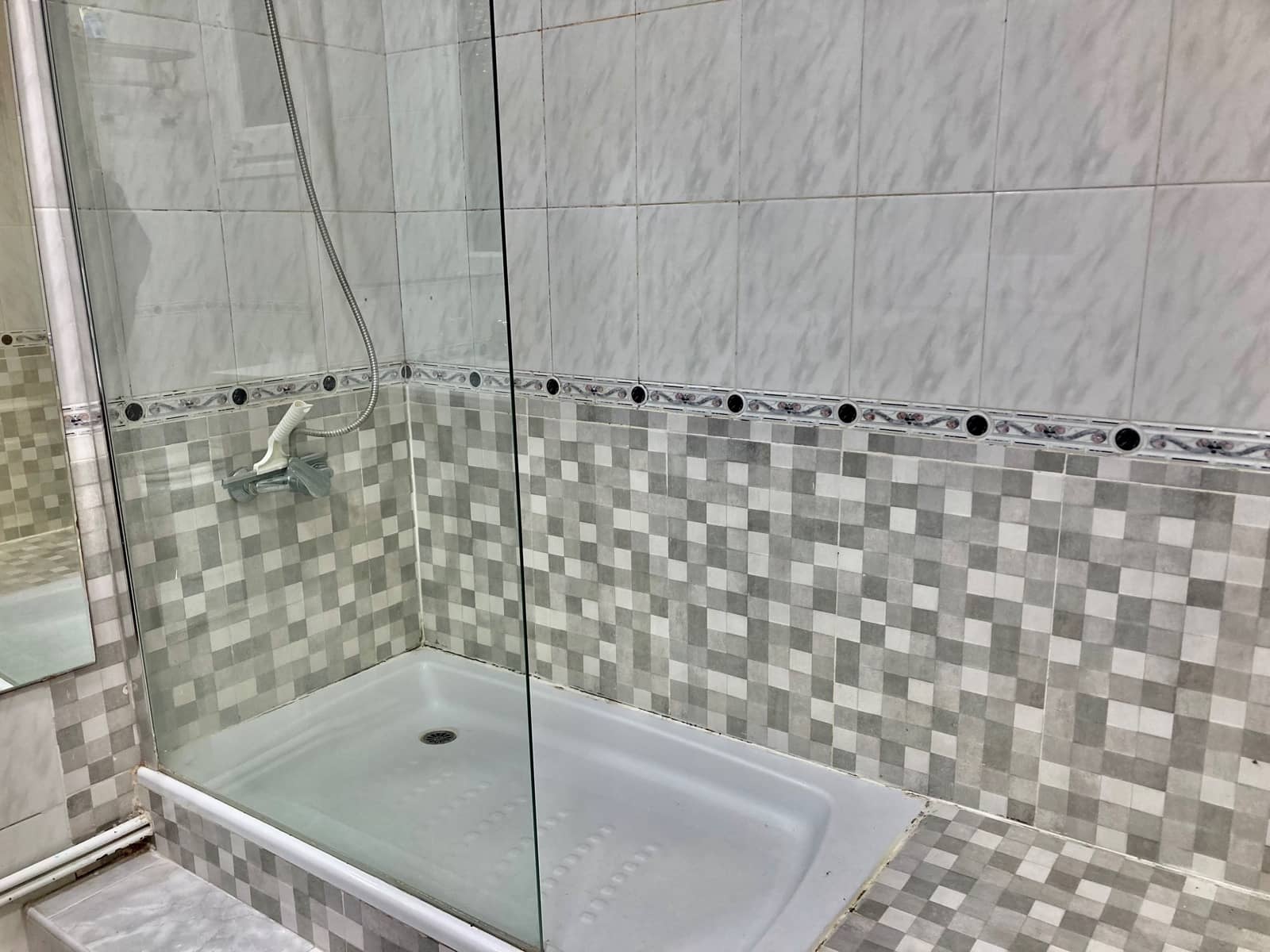 Apartamento de 4 habitaciones en Barcelona ciudad en venta - 500.000 € (Ref: 9988711)