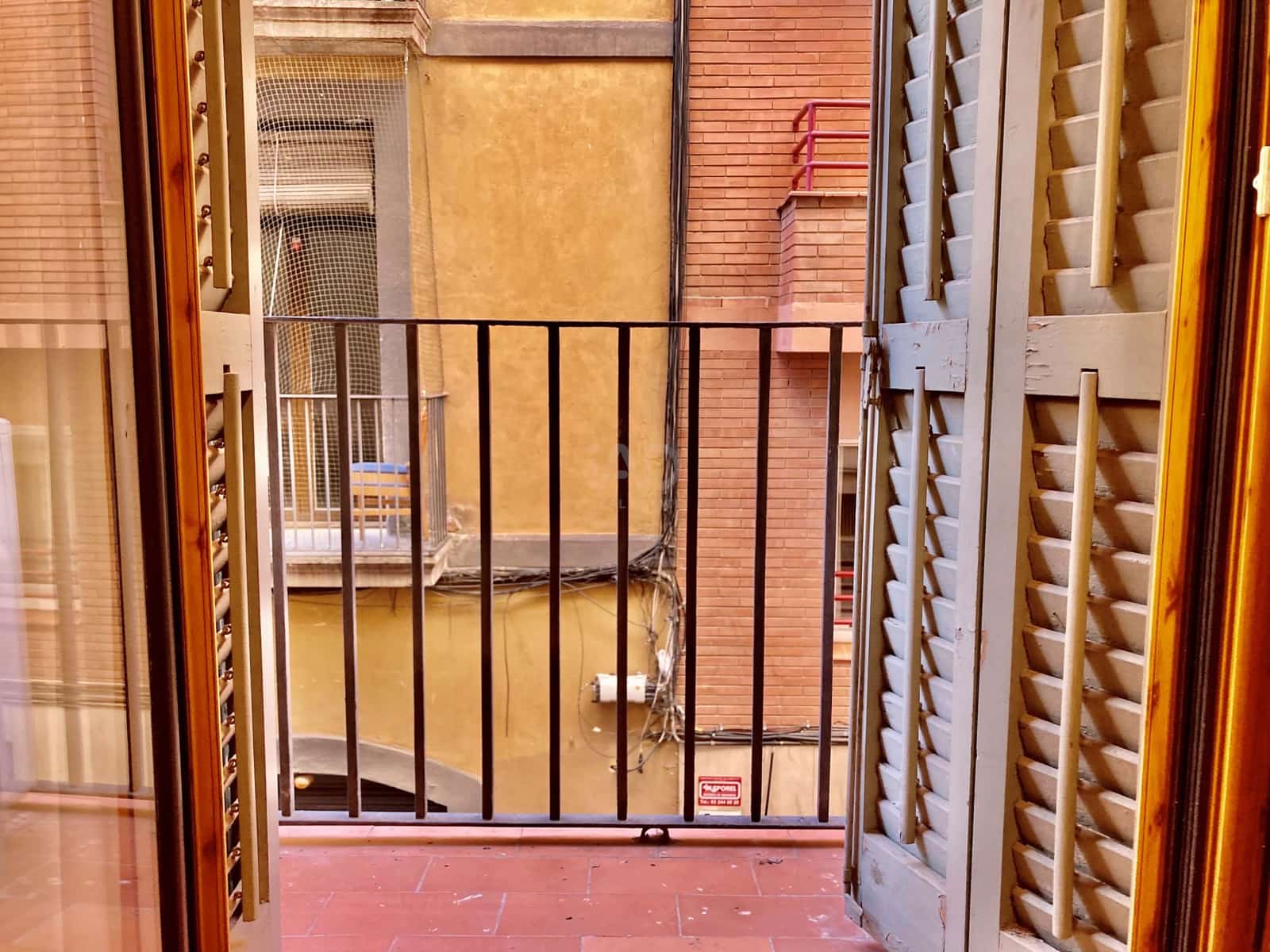 Apartamento de 4 habitaciones en Barcelona ciudad en venta - 500.000 € (Ref: 9988711)