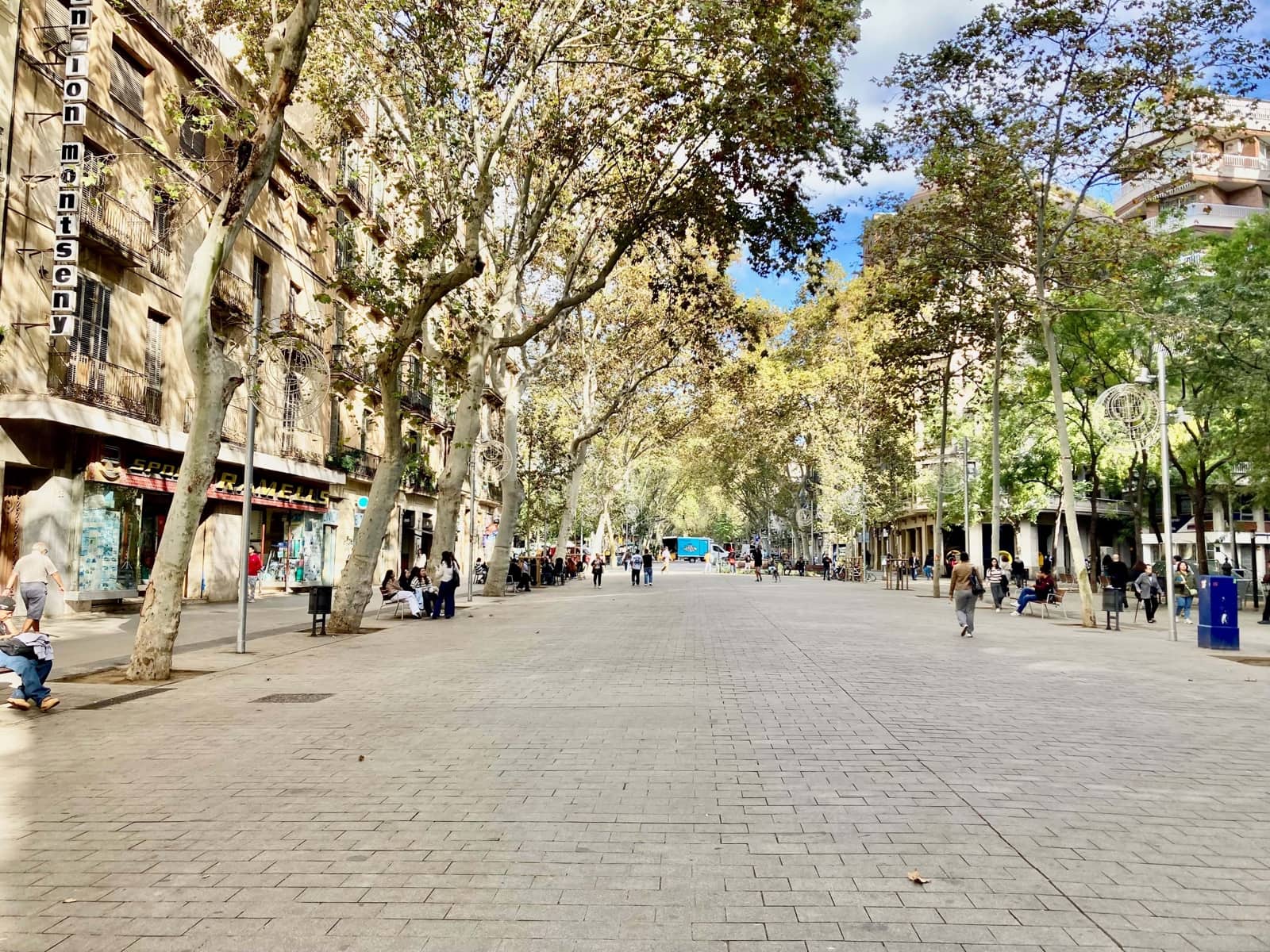Apartamento de 4 habitaciones en Barcelona ciudad en venta - 500.000 € (Ref: 9988711)