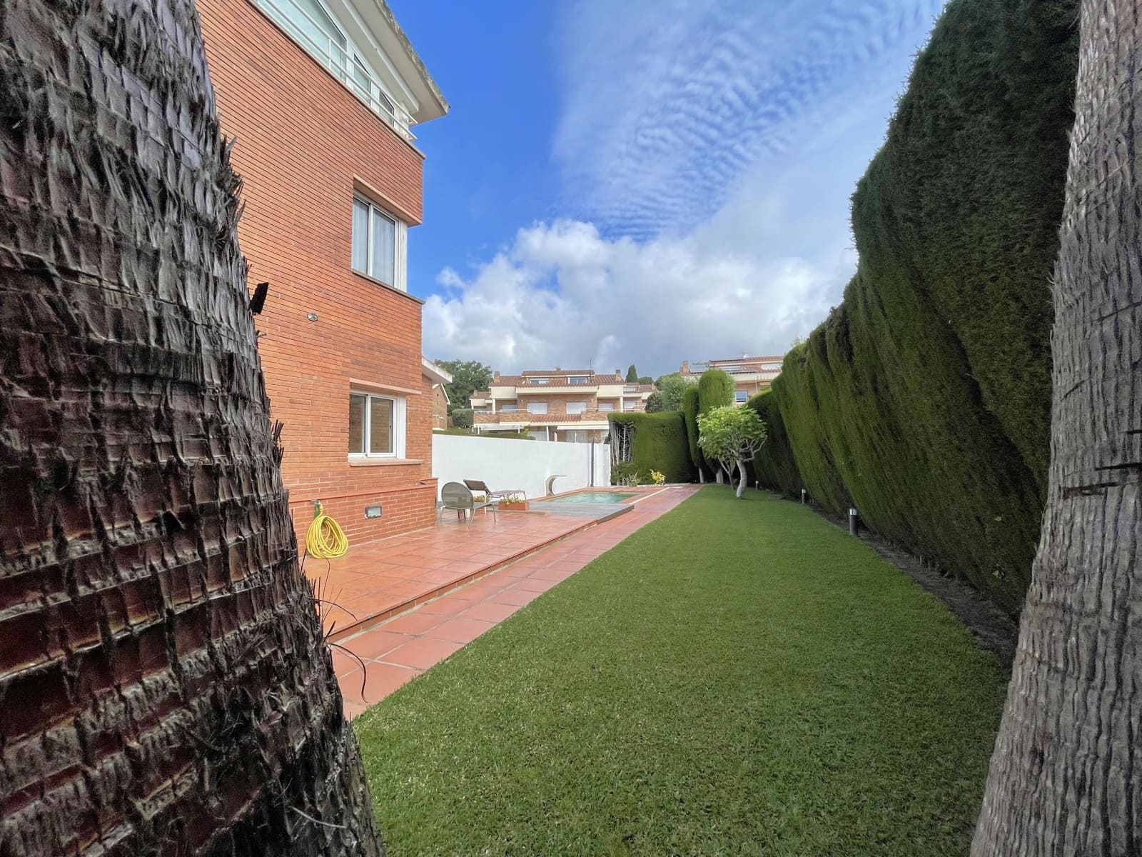 6 sypialnia Dom na sprzedaż w Miasto Barcelona z basenem garażem - 850 000 € (Ref: 9988712)