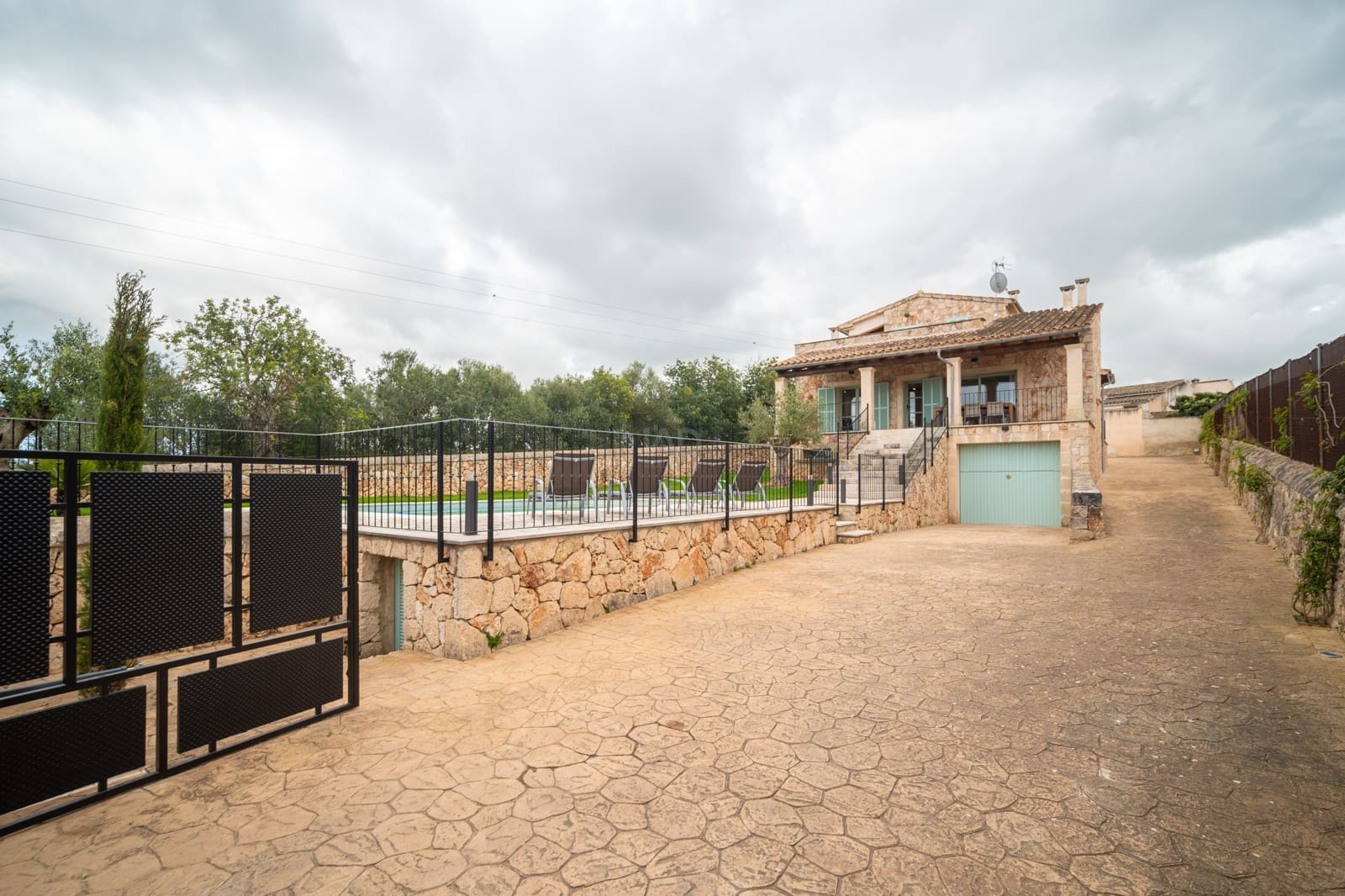 3 chambre Maison de Ville à vendre à Sineu avec piscine garage - 1 400 000 € (Ref: 9988713)