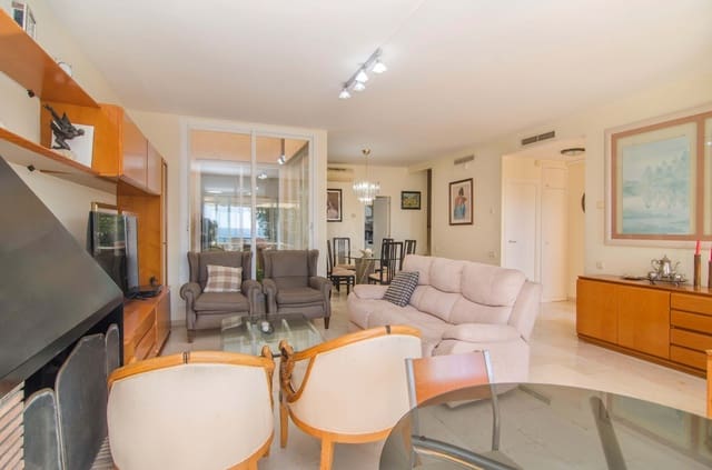 5 slaapkamer Rijtjeshuis te koop in Sitges met zwembad garage - € 795.000 (Ref: 9988718)