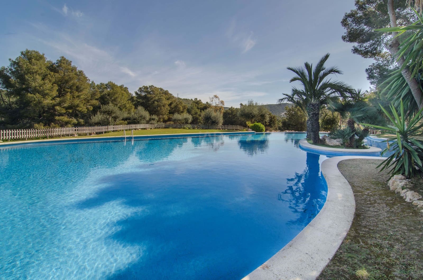 5 quarto Moradia em Banda para venda em Barcelona cidade com piscina garagem - 795 000 € (Ref: 9988718)