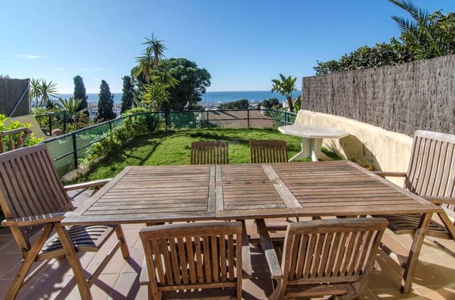 5 slaapkamer Rijtjeshuis te koop in Sitges met zwembad garage - € 795.000 (Ref: 9988718)