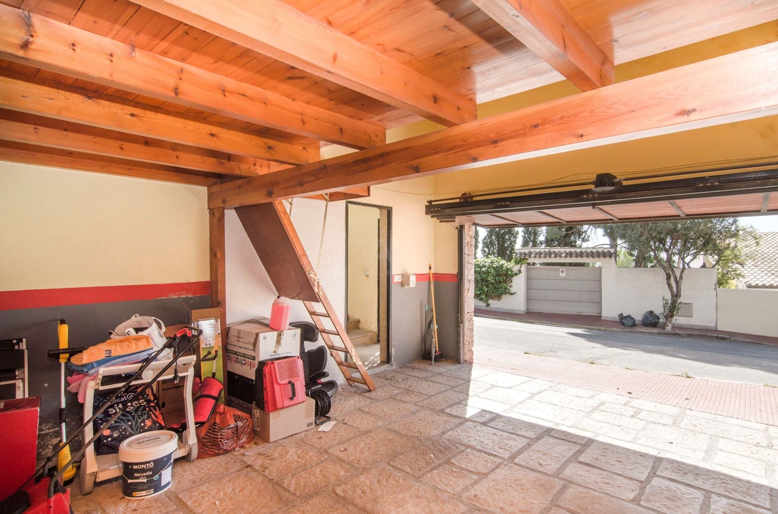 5 quarto Moradia em Banda para venda em Barcelona cidade com piscina garagem - 795 000 € (Ref: 9988718)