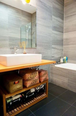 Apartamento de 2 habitaciones en L'Antiga Esquerra de L'Eixample, Barcelona ciudad en venta - 460.000 € (Ref: 9988719)