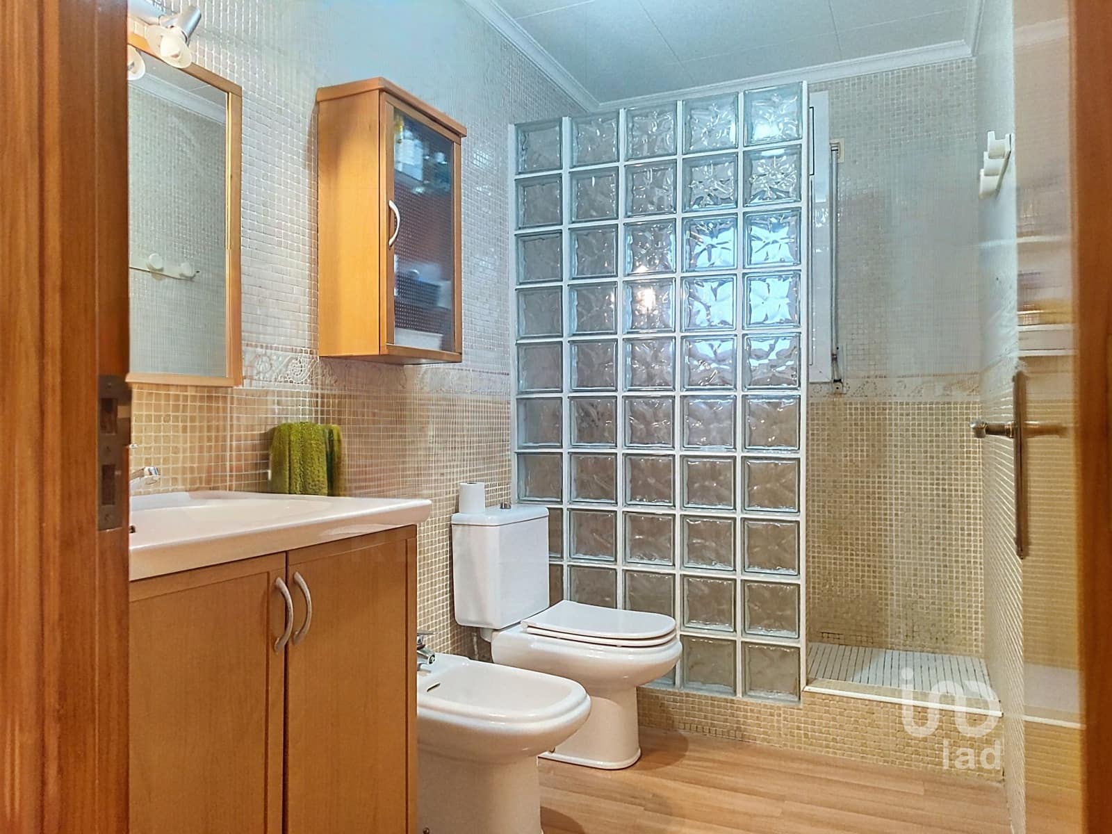 7 chambre Maison de Ville à vendre à Barcelone ville - 440 000 € (Ref: 9988721)