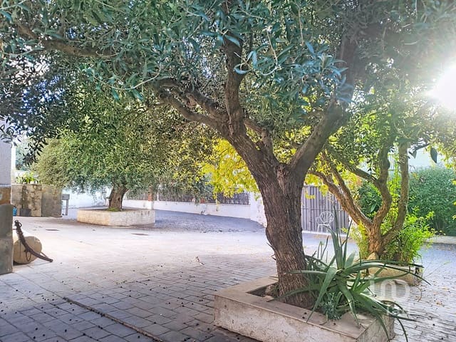 7 soverom Hus til salgs i Vilanova i la Geltrú - € 440 000 (Ref: 9988721)