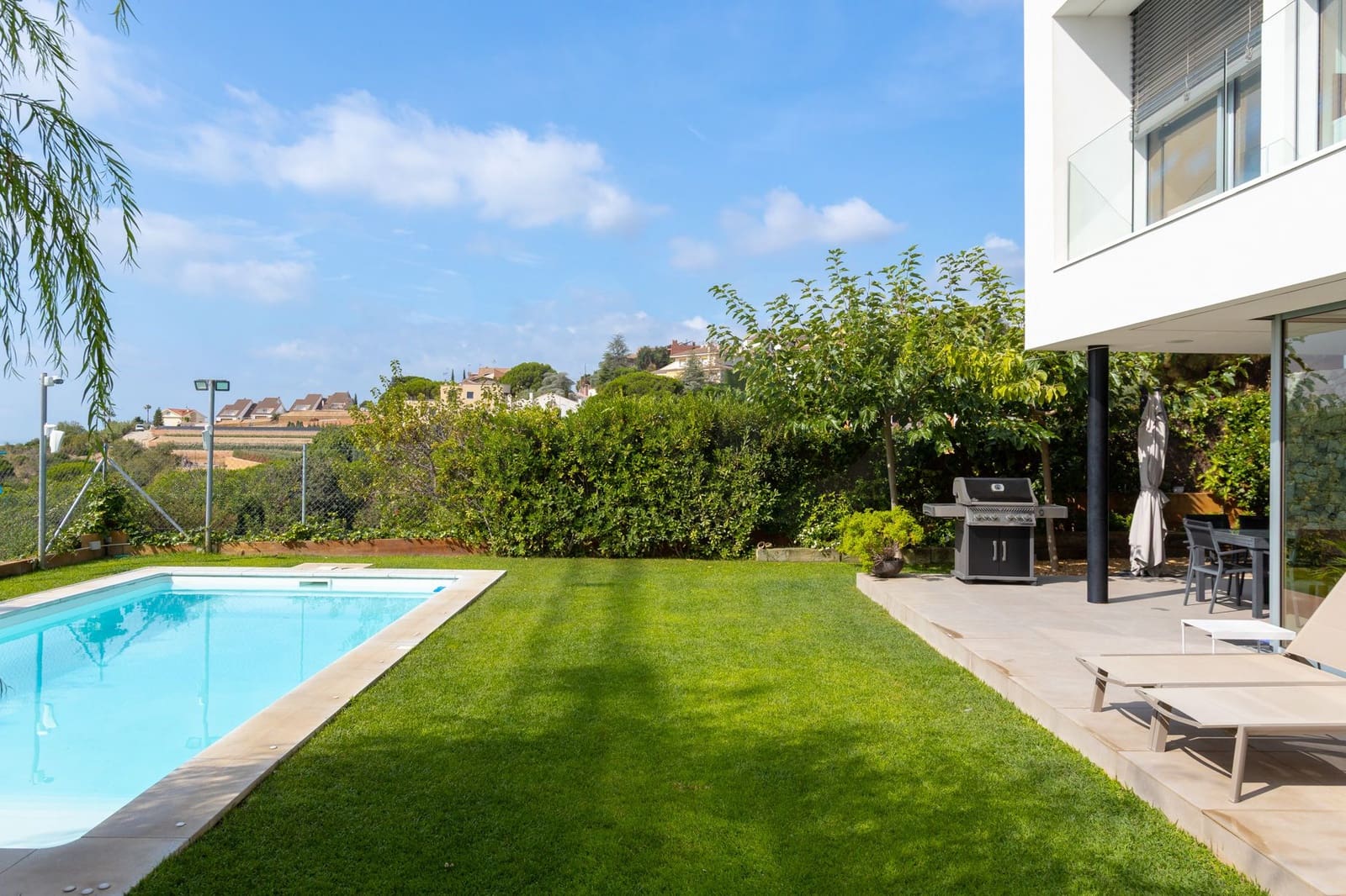 4 bedroom Townhouse for sale in Teia with pool garage - € 2,500,000 (Ref: 9988722)