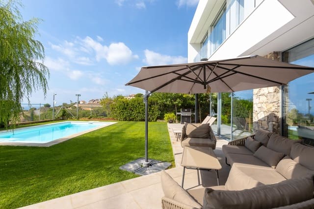 4 bedroom Townhouse for sale in Teià with pool garage - € 2,500,000 (Ref: 9988722)