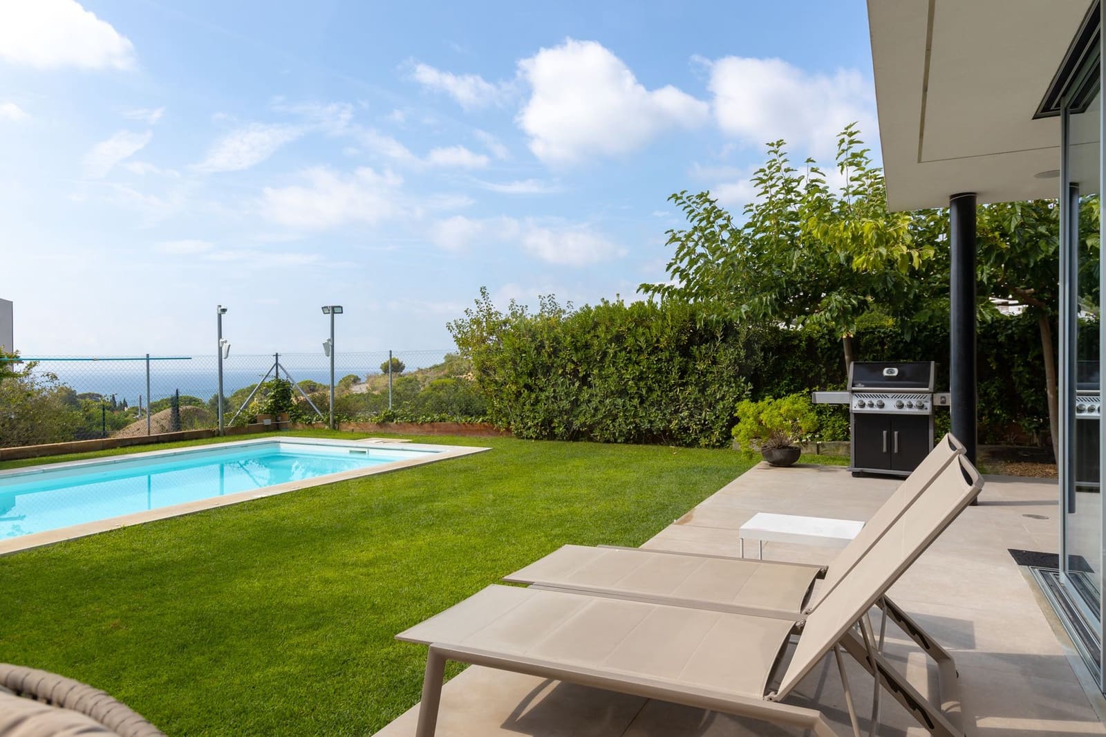 4 bedroom Townhouse for sale in Teia with pool garage - € 2,500,000 (Ref: 9988722)