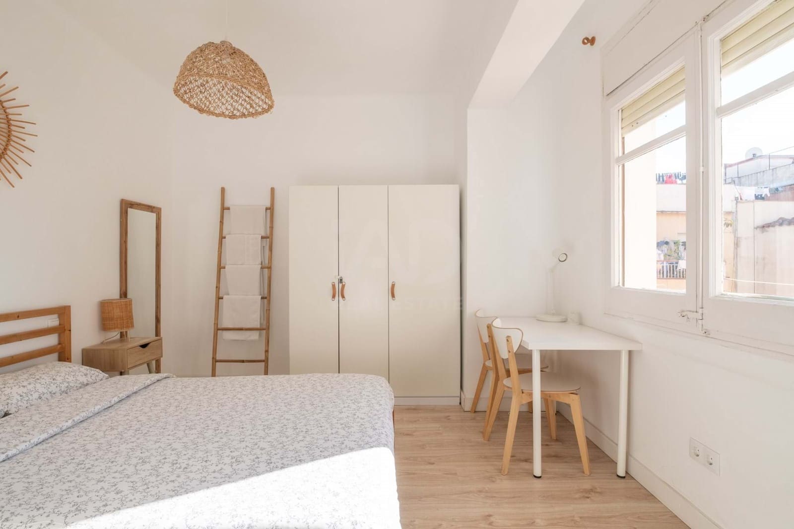 3 soveværelse Lejlighed til salg i Barcelona by - € 389.000 (Ref: 9988723)