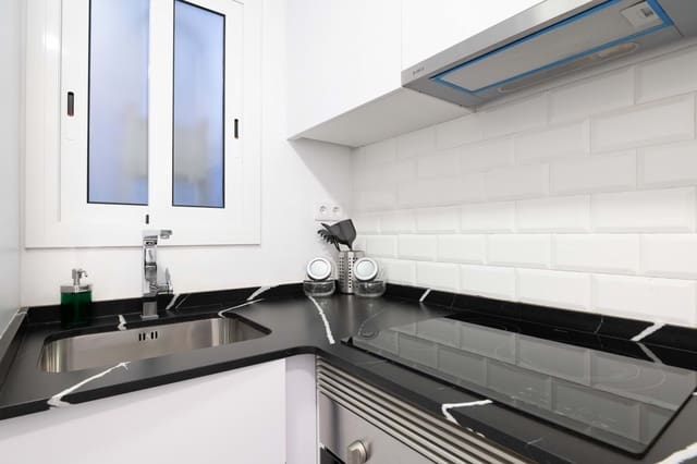 3 slaapkamer Appartement te koop in El Baix Guinardó, Barcelona stad - € 389.000 (Ref: 9988723)