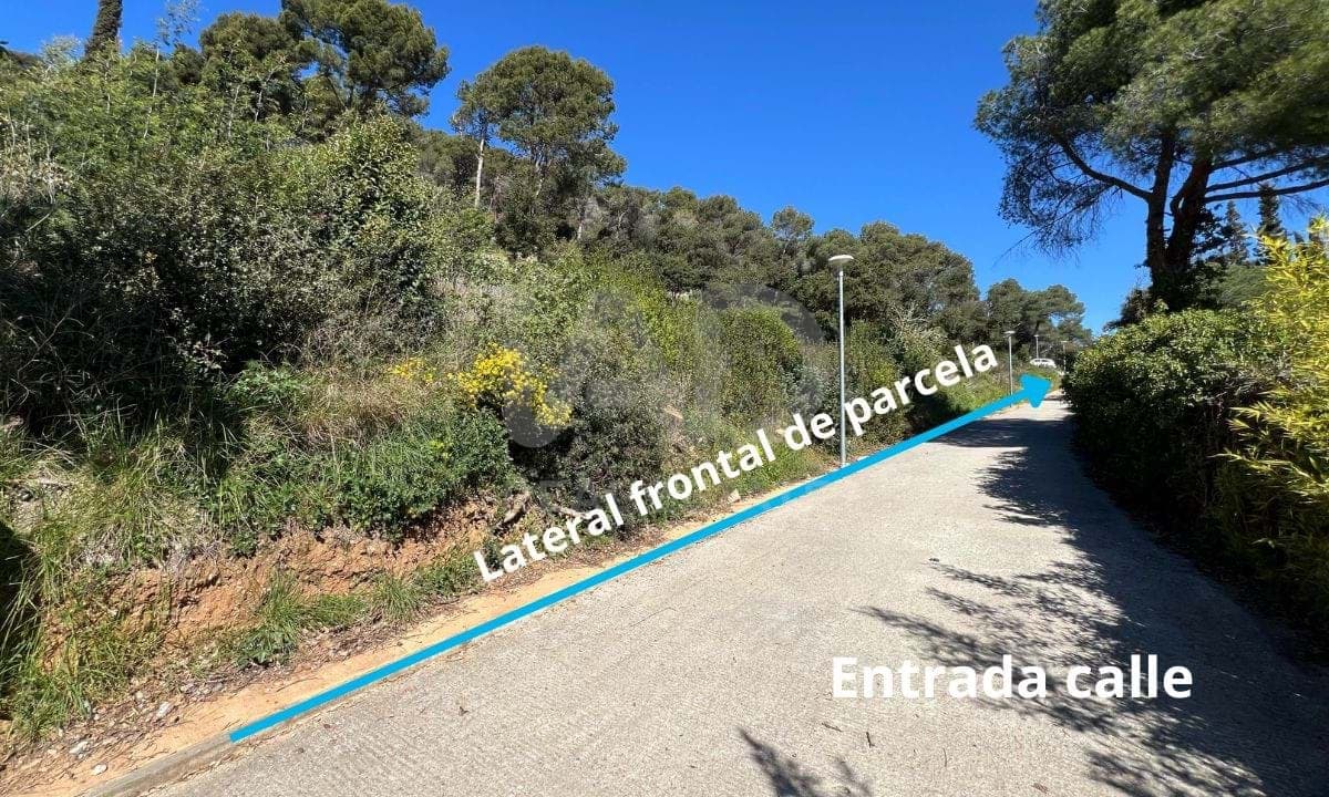 Mark till salu i Barcelona stad - 290 000 € (Ref: 9988724)